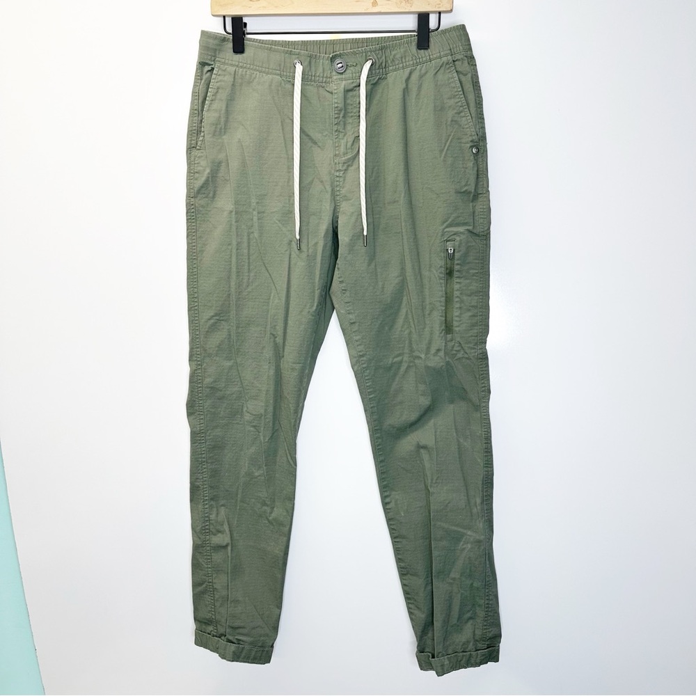 Vuori Men’s Ripstop Climber Pants Green Size Medium Hiking Outdoor